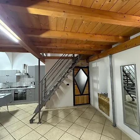 Lugarah - Elegante Loft In Centro Storico 아파트 루체라